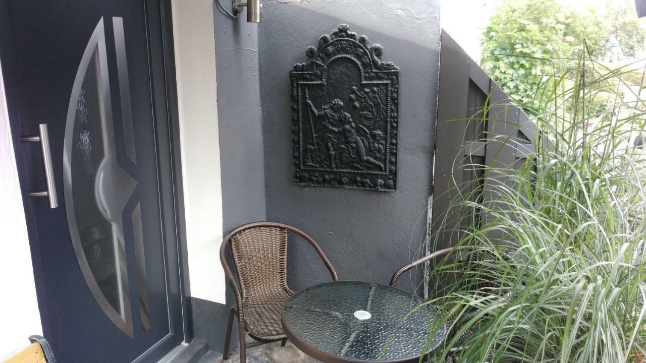 Haus Marion Apartment Daun Exterior photo